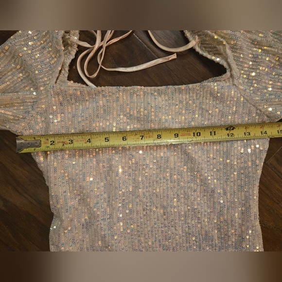 Speechless Small Long Balloon Sleeve Opalescent Sequin Tie Back Mini Dress - Picture 7 of 7